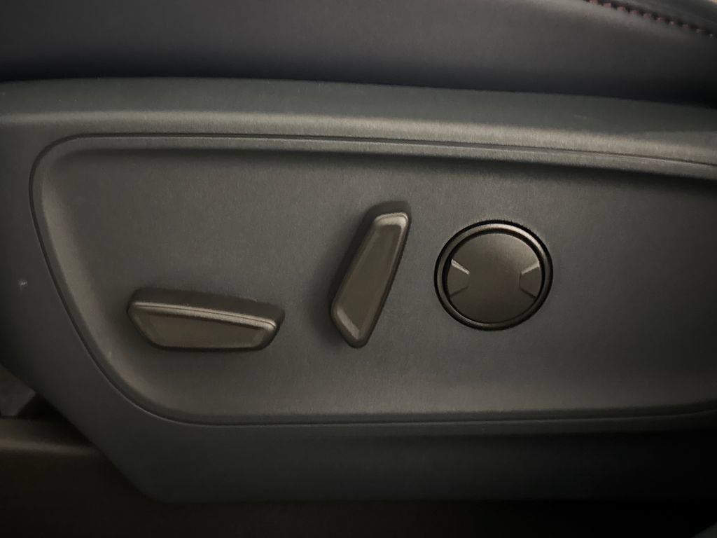 New 2026 Ford Maverick Lariat AWD/4WD image 26