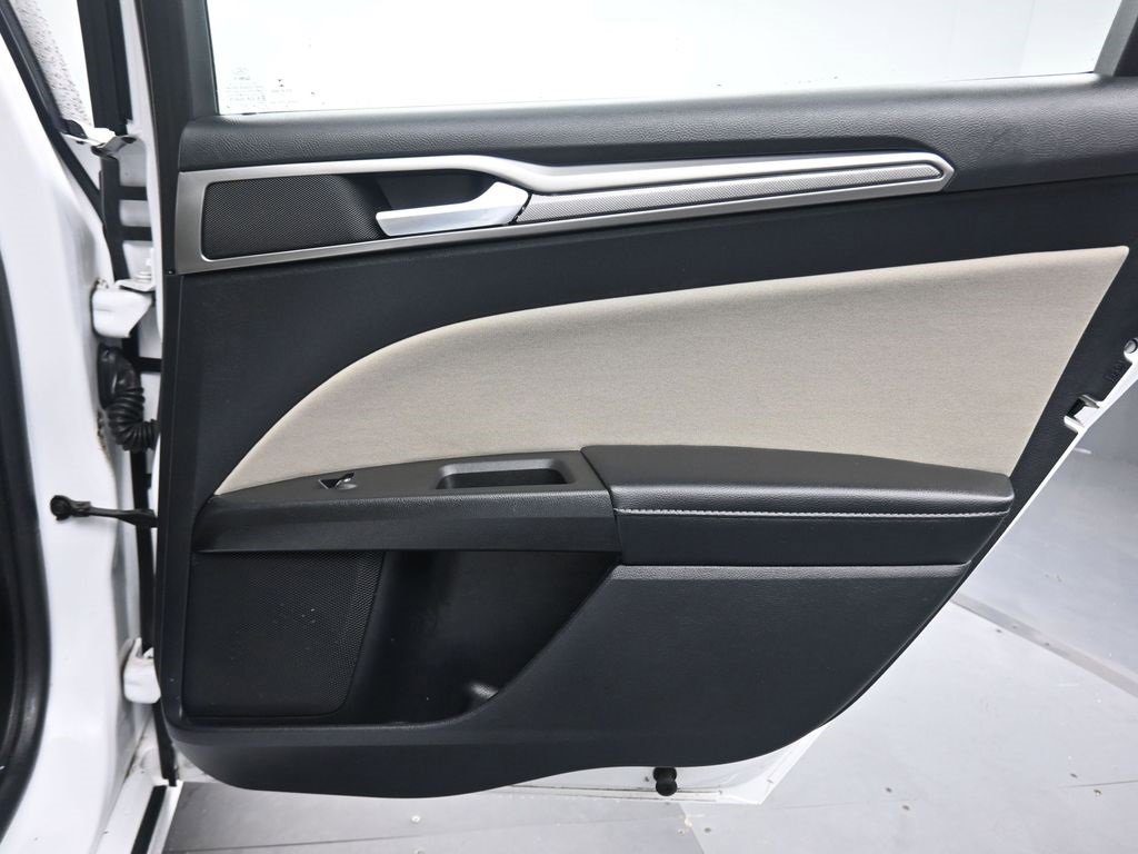 Used 2018 Ford Fusion S image 31