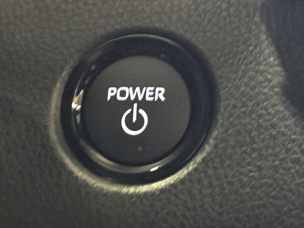 New 2026 Toyota Camry Hybrid FWD image 30