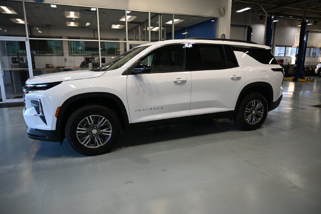 New 2027 Chevrolet Traverse LT w/ LPO, Floor Liner Package AWD/4WD image 7