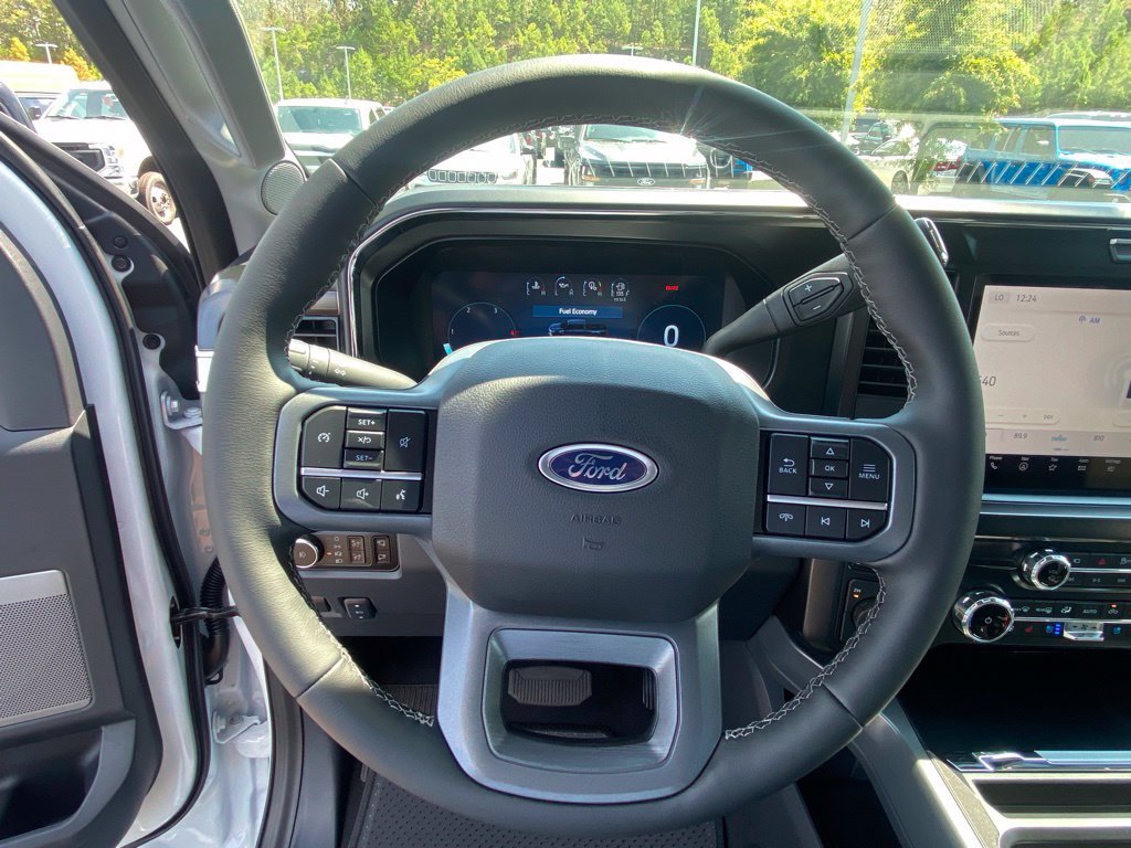 New 2026 Ford F350 Lariat AWD/4WD image 13