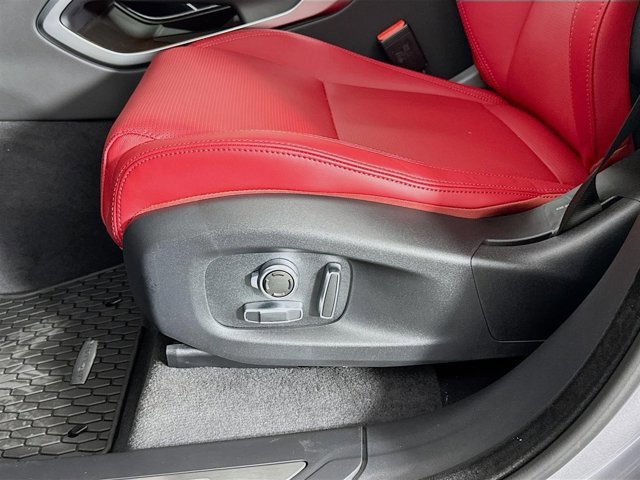 Used 2026 Jaguar F-PACE R-Dynamic S image 22