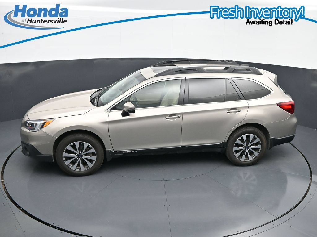Used 2017 Subaru Outback 2.5i Limited AWD/4WD image 18