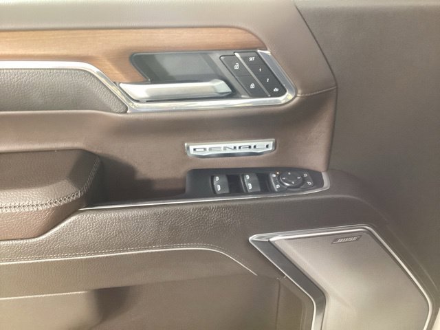 Used 2023 GMC Sierra 1500 Denali w/ Denali Reserve Package AWD/4WD image 11