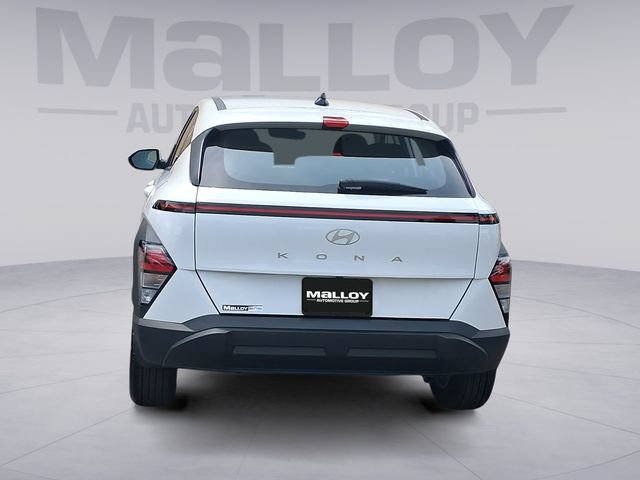 Used 2026 Hyundai Kona SE FWD image 4