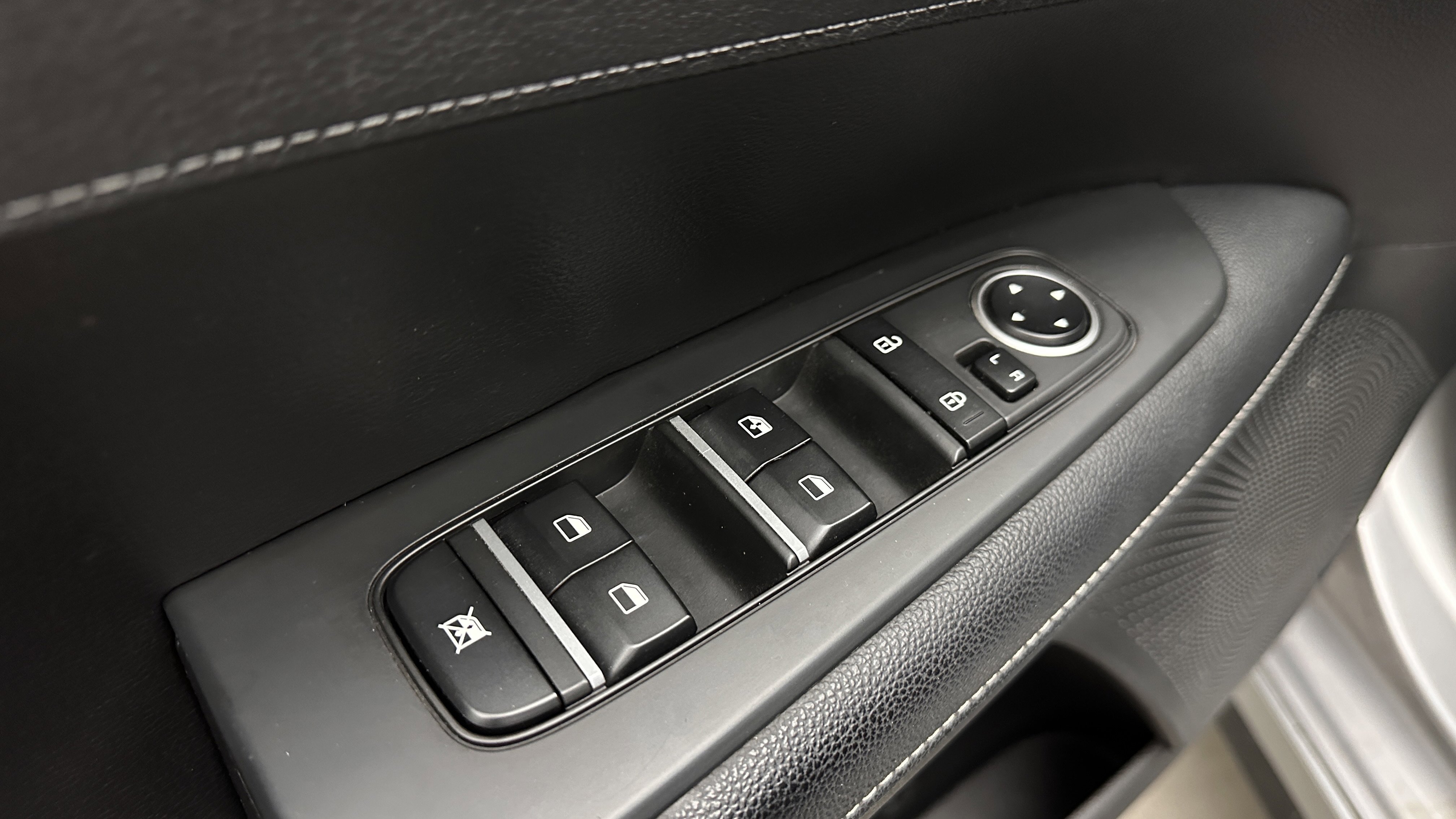 Used 2023 Kia Forte GT-Line w/ GT-Line Premium Package FWD image 13