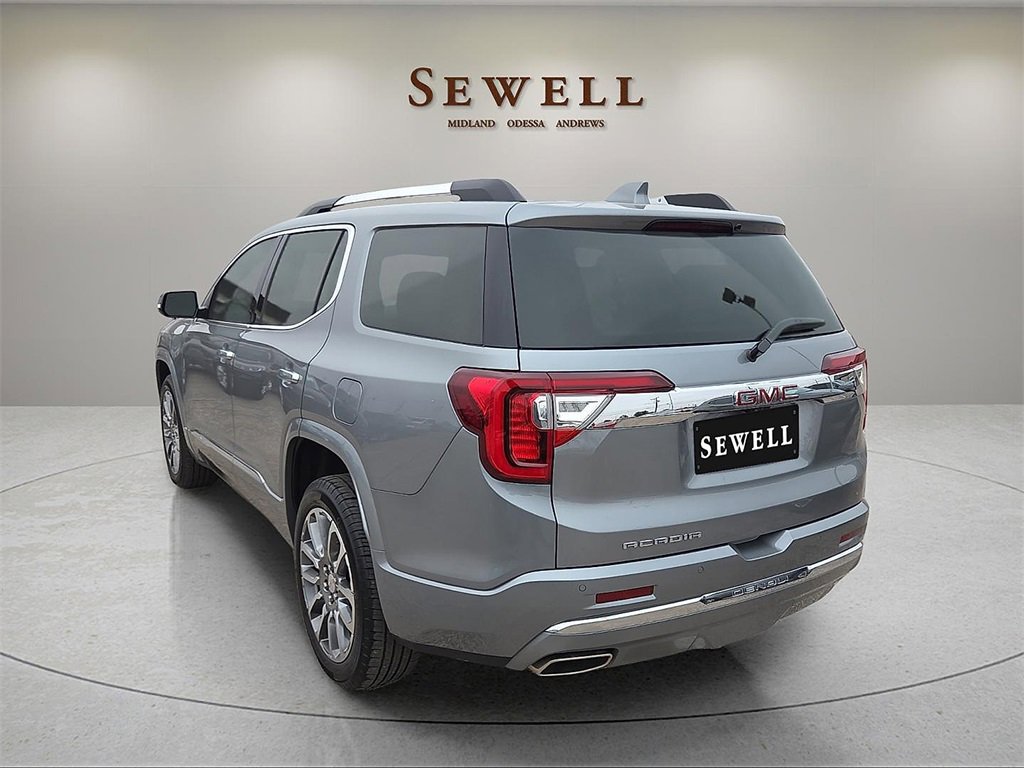 Used 2023 GMC Acadia Denali w/ Denali Ultimate Package image 3