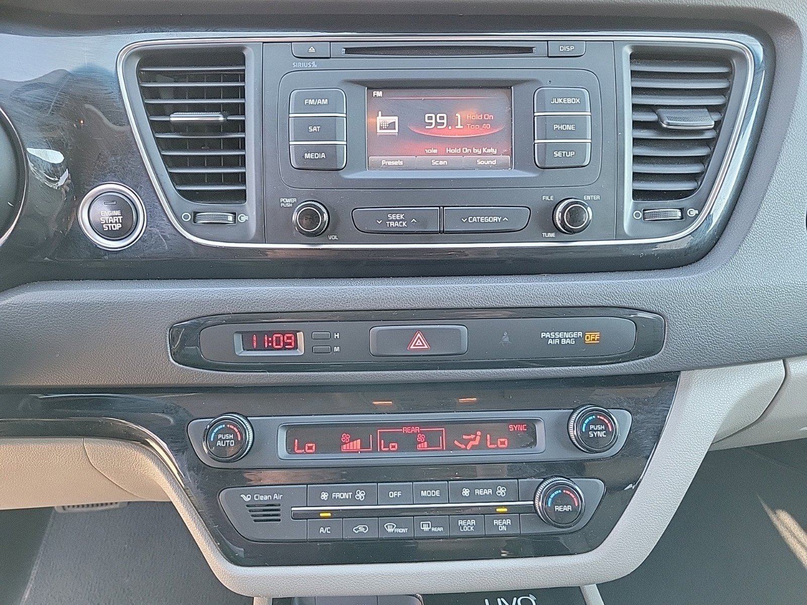 Used 2015 Kia Sedona EX w/ EX Premium Package image 11