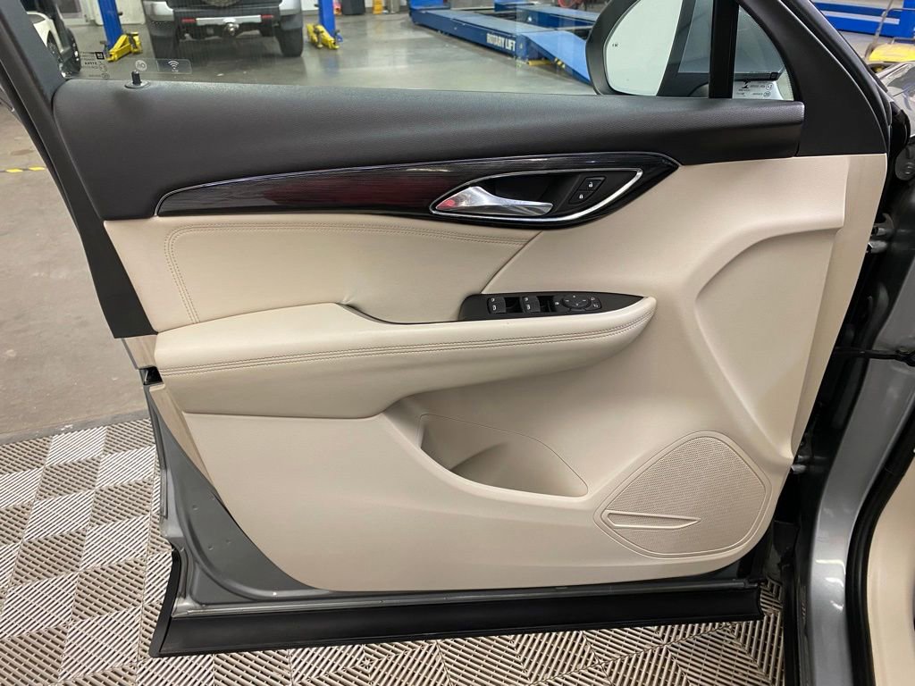 Used 2023 Buick Envision Preferred image 19