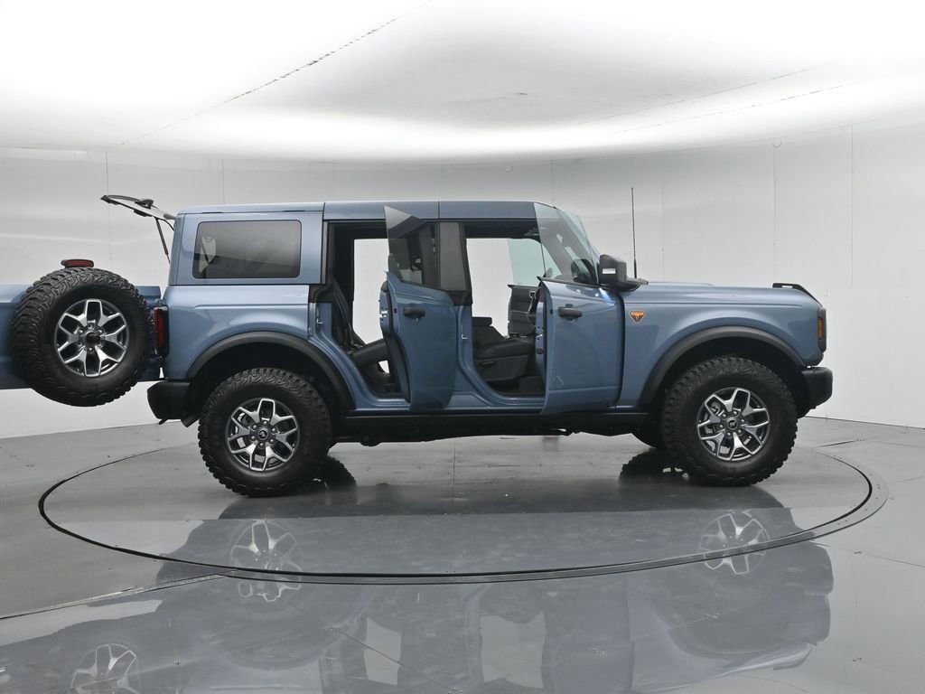 Used 2025 Ford Bronco Badlands AWD/4WD image 5