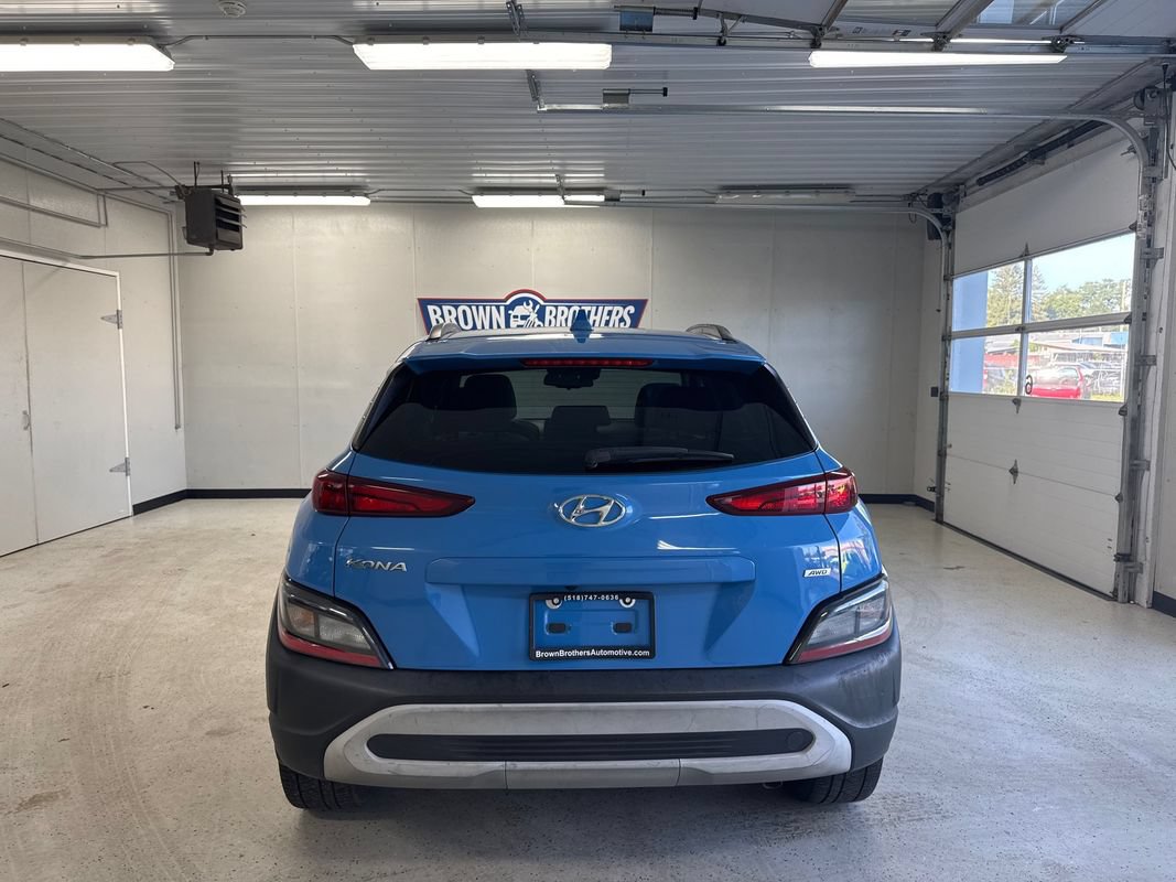 Used 2022 Hyundai Kona SEL w/ Cargo Package AWD/4WD image 4