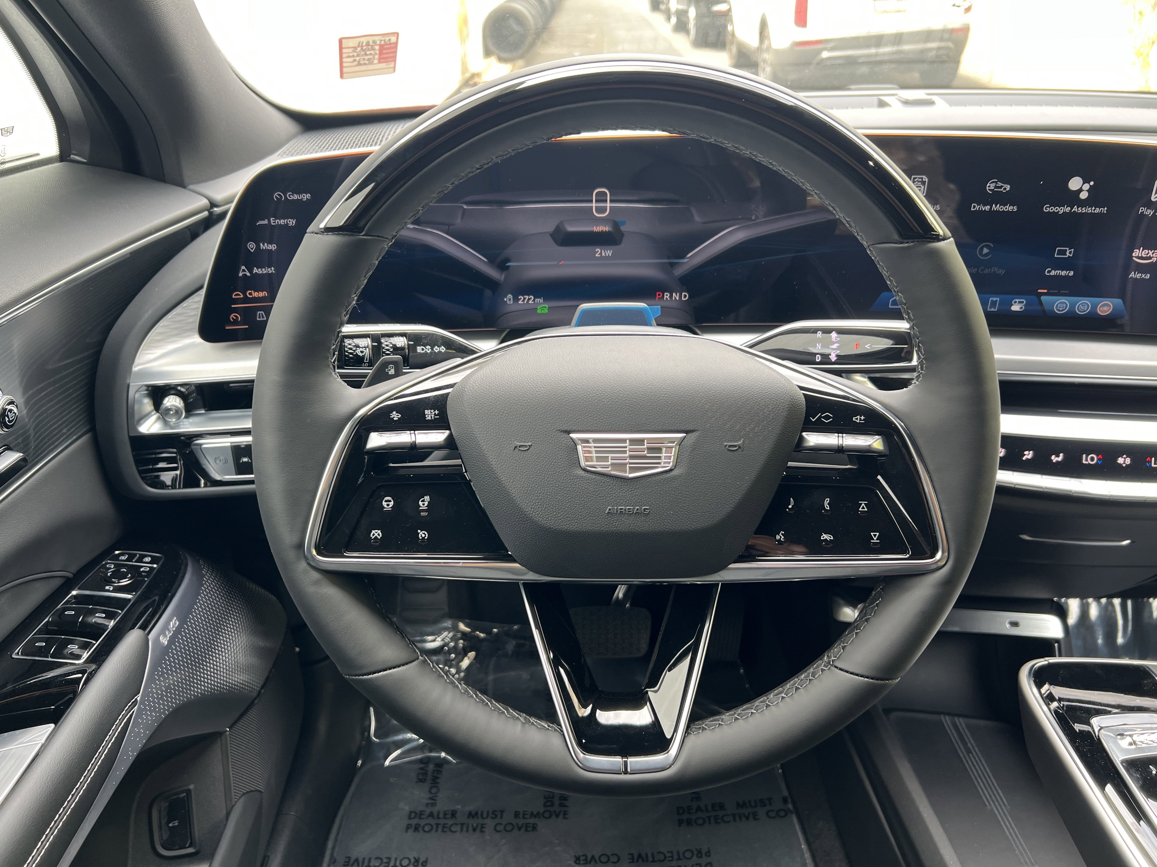 New 2025 Cadillac Lyriq Luxury image 28