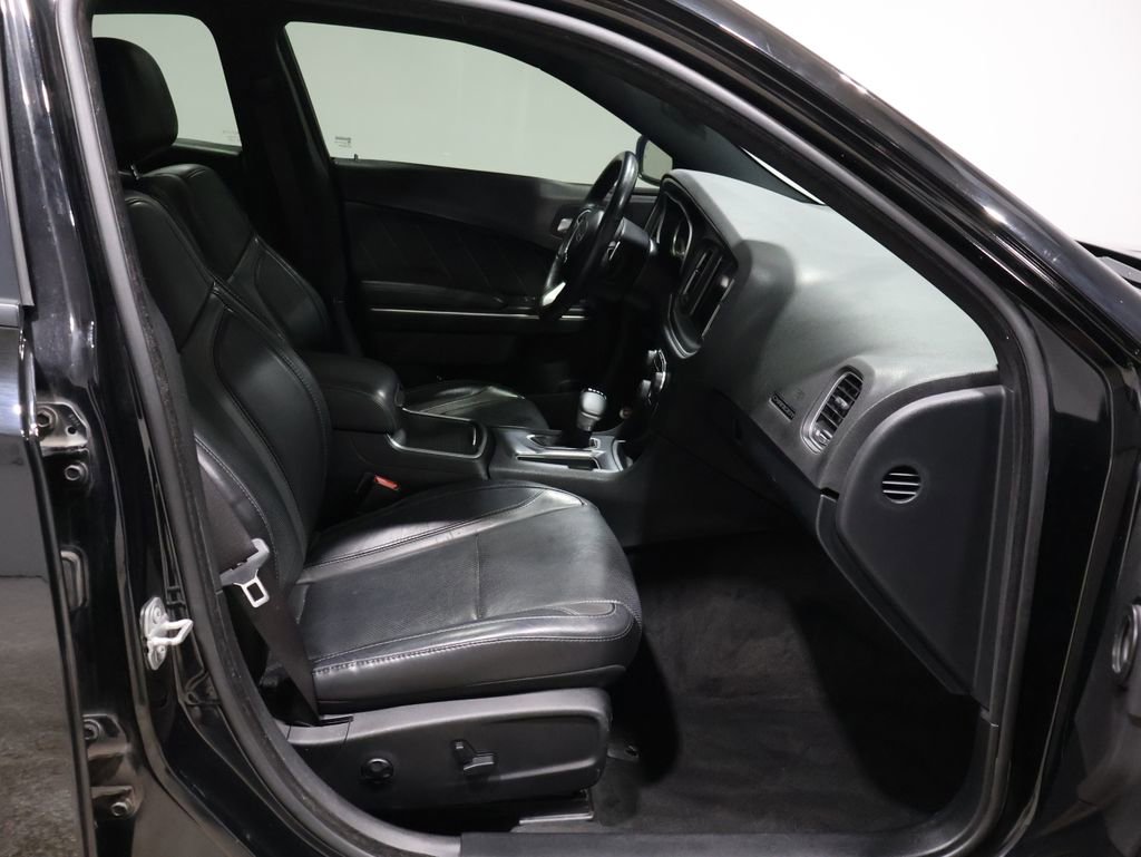 Used 2018 Dodge Charger GT image 24