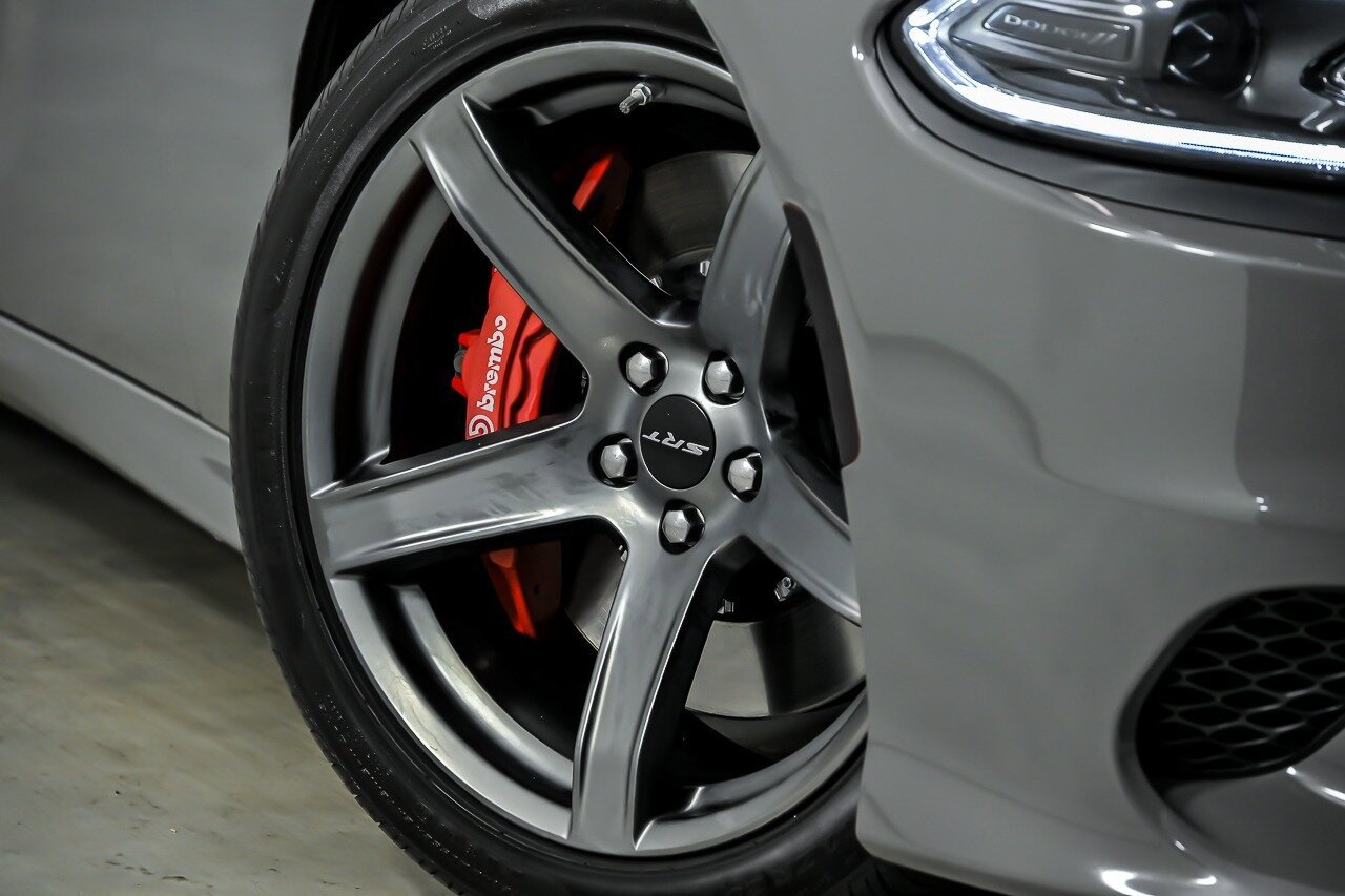 Used 2018 Dodge Charger SRT Hellcat w/ Harman/Kardon Audio Group RWD image 4