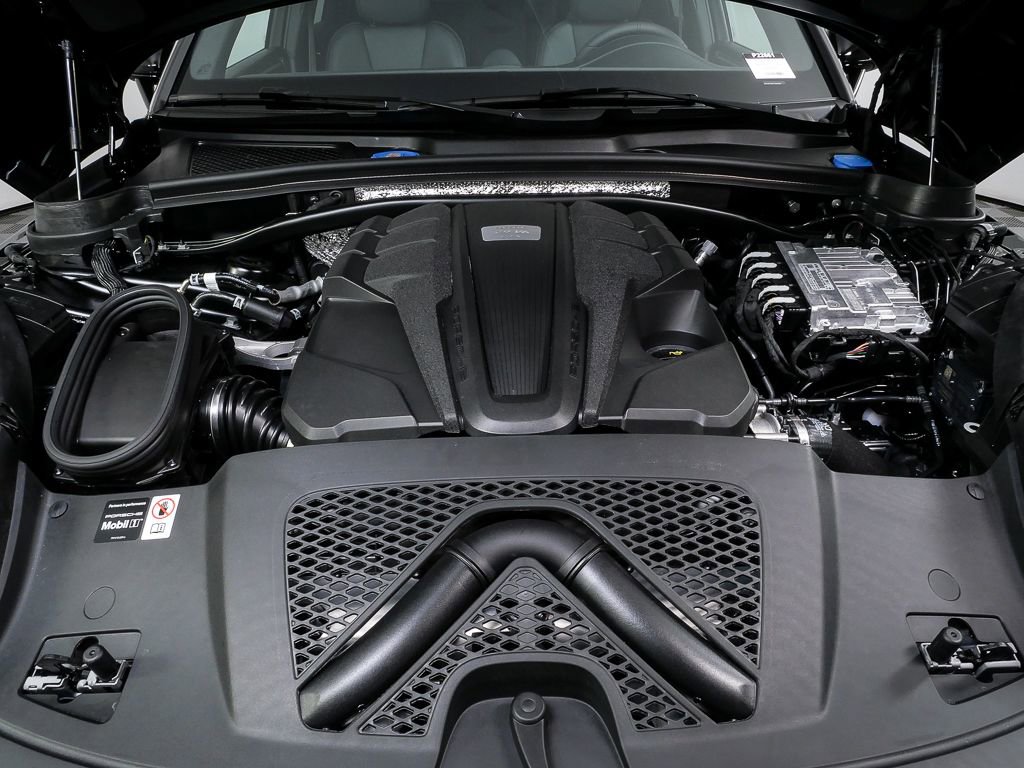 New 2026 Porsche Macan GTS image 36