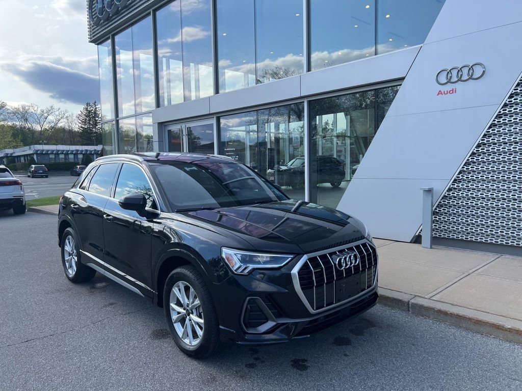 Used 2025 Audi Q3 2.0T Premium w/ Convenience Package AWD/4WD image 5