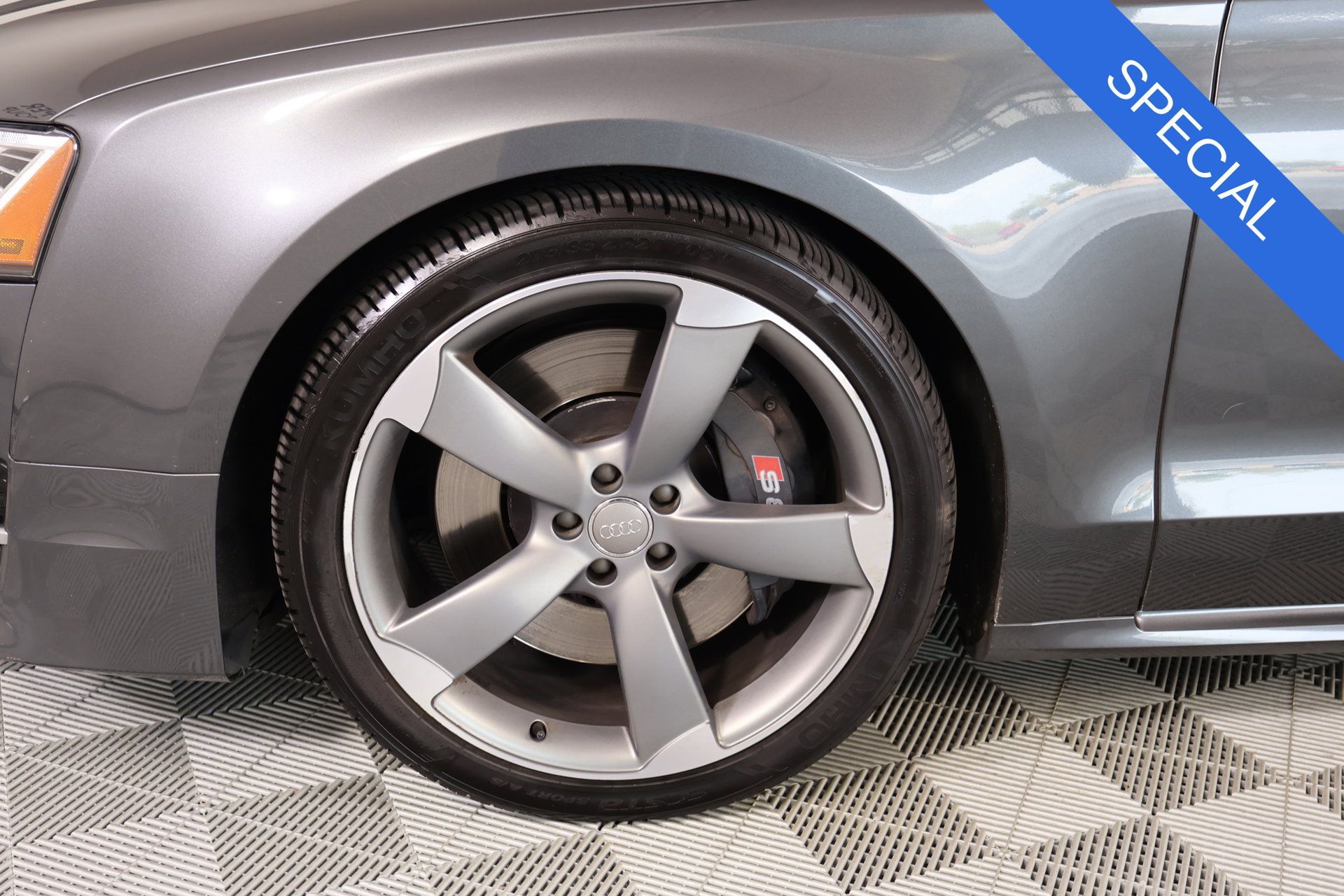 Used 2015 Audi S8 w/ S8 Driver Assistance Package AWD/4WD image 19