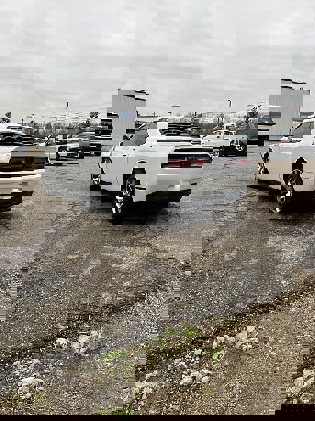 Used 2015 Dodge Challenger SXT Plus image 5