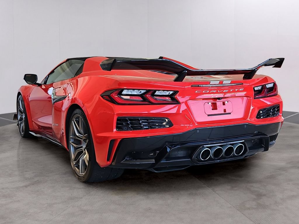 Certified 2024 Chevrolet Corvette Z06 w/ Z07 Performance Package RWD image 6