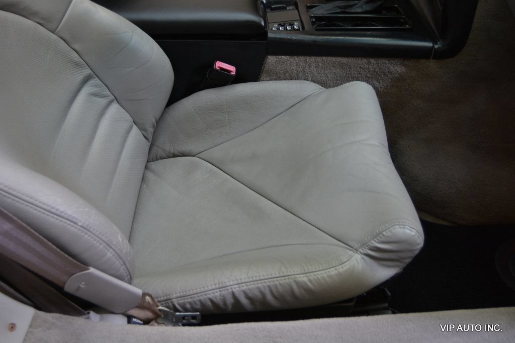 Used 1996 Chevrolet Corvette Convertible RWD image 17