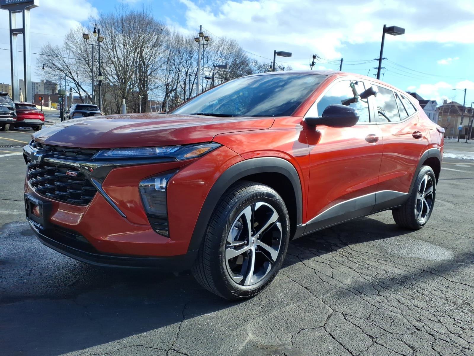 Used 2024 Chevrolet Trax RS w/ Sunroof Package image 7