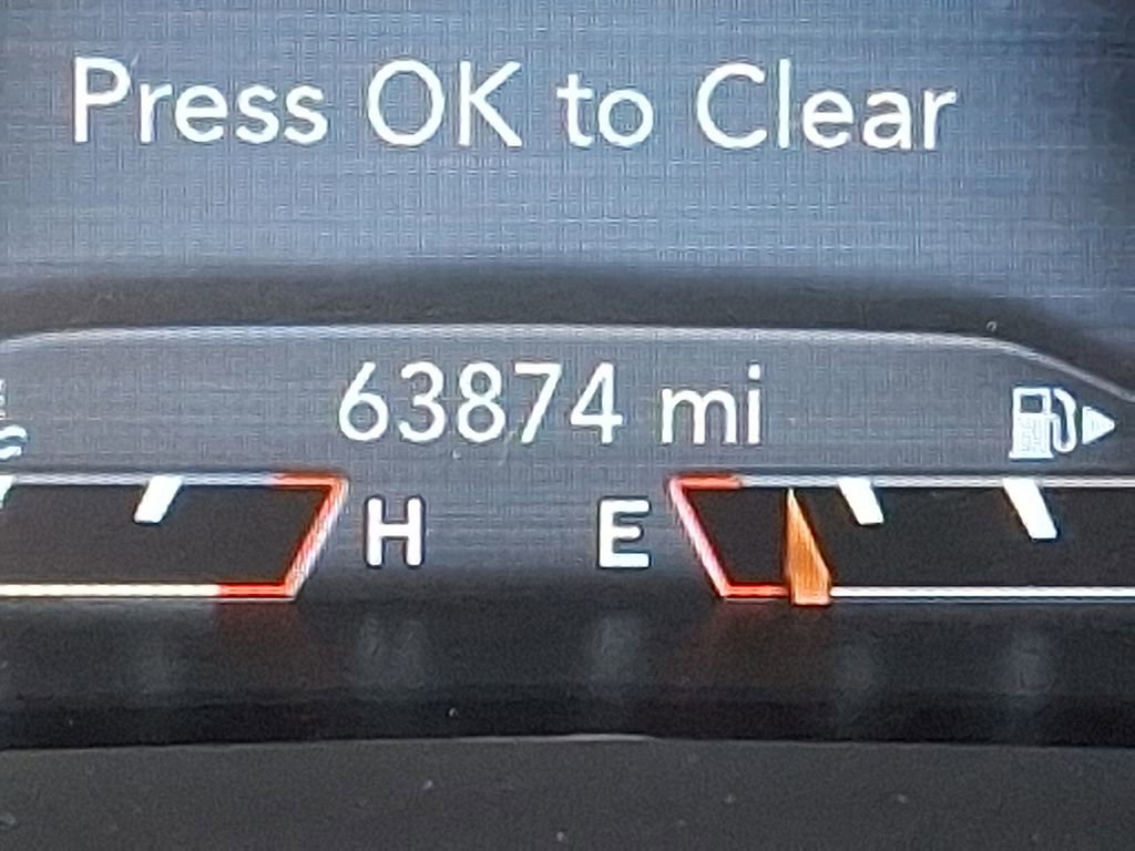 Used 2020 Jeep Cherokee Trailhawk w/ Cold Weather Group image 21