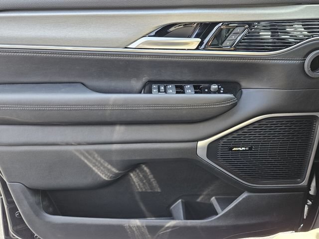 New 2025 Jeep Wagoneer Series II w/ Convenience Group I AWD/4WD image 25
