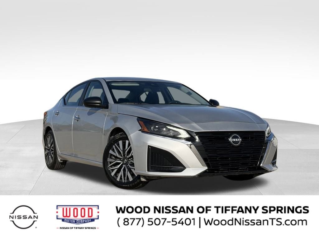 Used 2024 Nissan Altima 2.5 SV