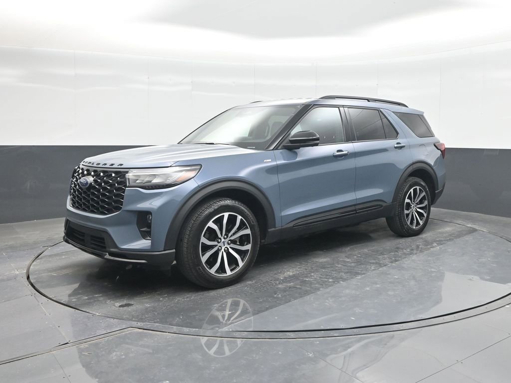 Certified 2025 Ford Explorer ST-Line AWD/4WD image 1