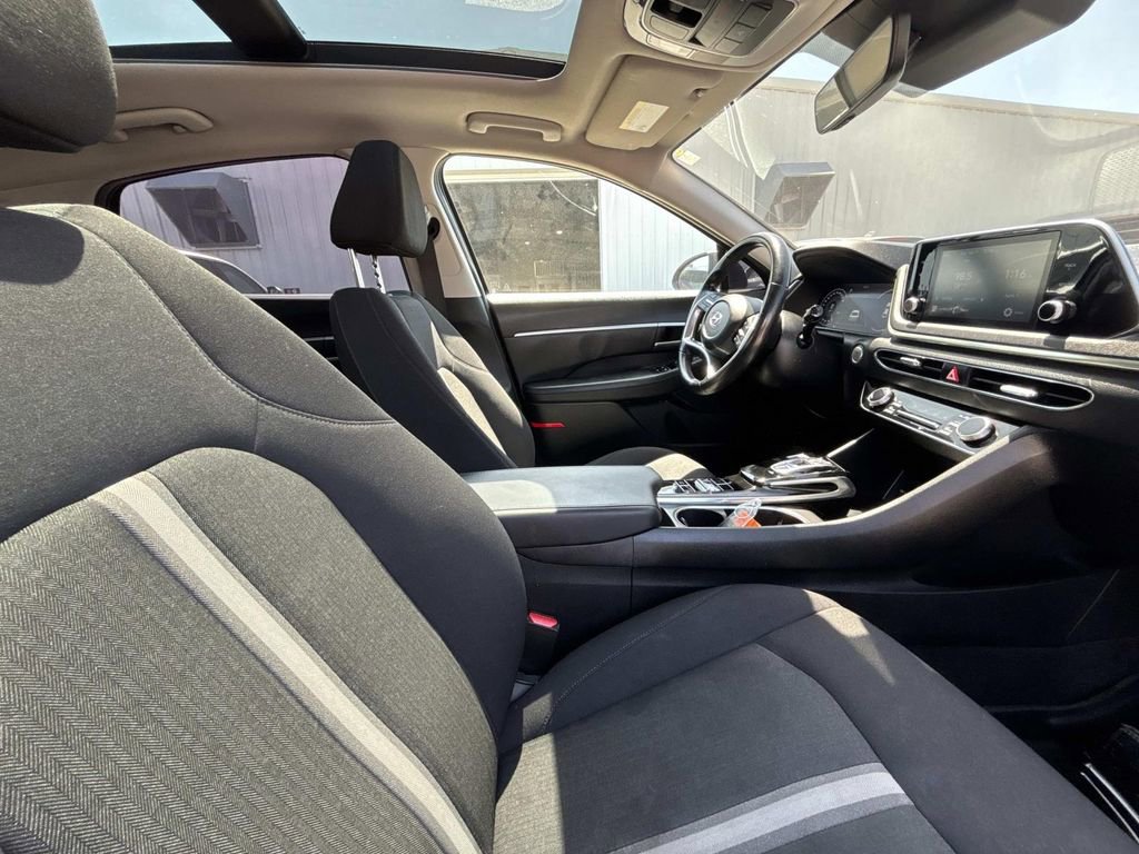 Used 2021 Hyundai Sonata SEL w/ Convenience Package image 15