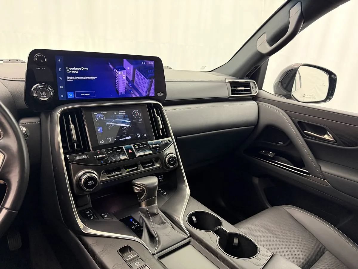 Used 2023 Lexus LX 600 4WD w/ Appearance Package image 26