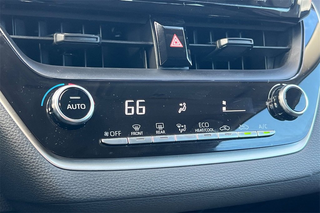 Certified 2022 Toyota Corolla LE image 18