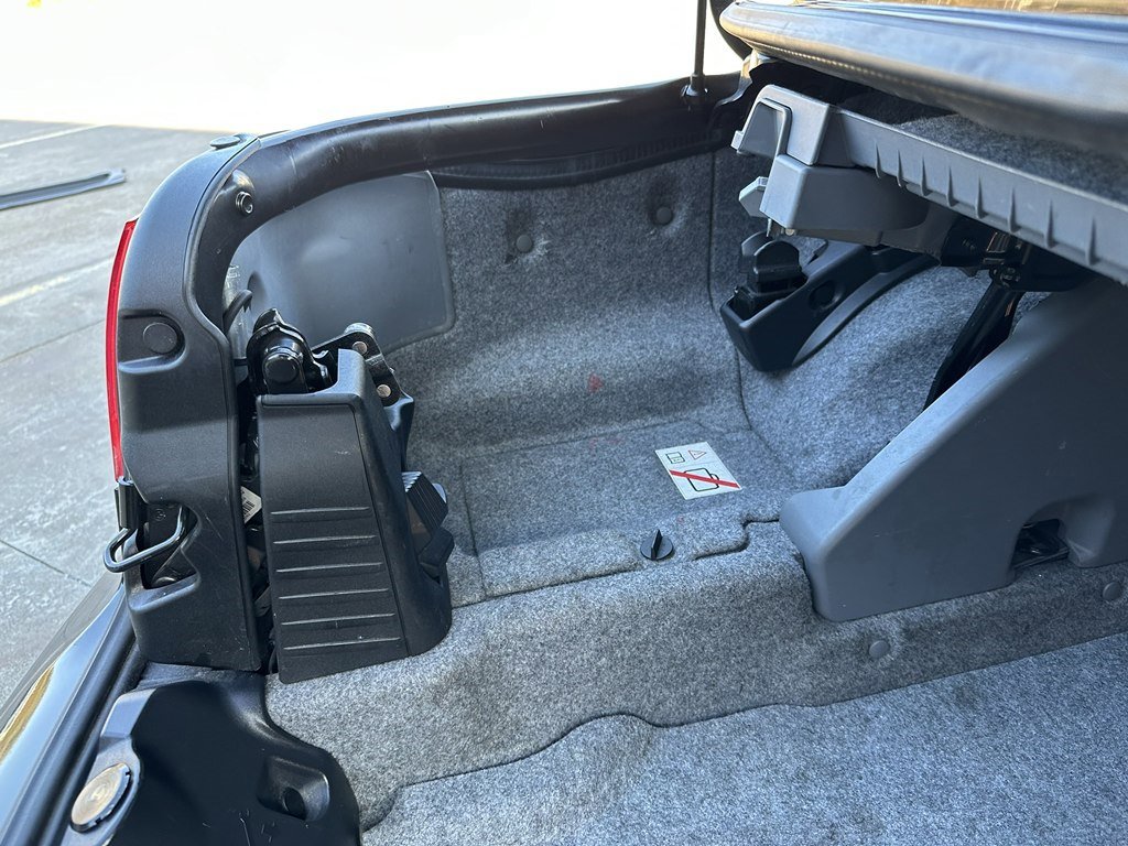 Used 2009 BMW 335i Convertible w/ Premium Pkg image 17