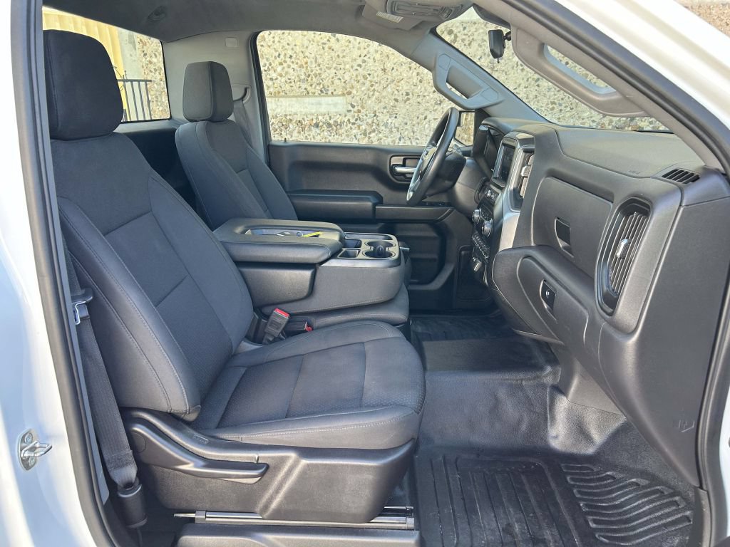 Used 2025 Chevrolet Silverado 1500 W/T RWD image 11