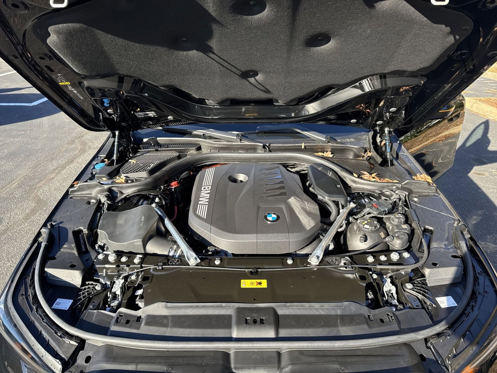 New 2026 BMW 550e xDrive w/ Executive Package image 37