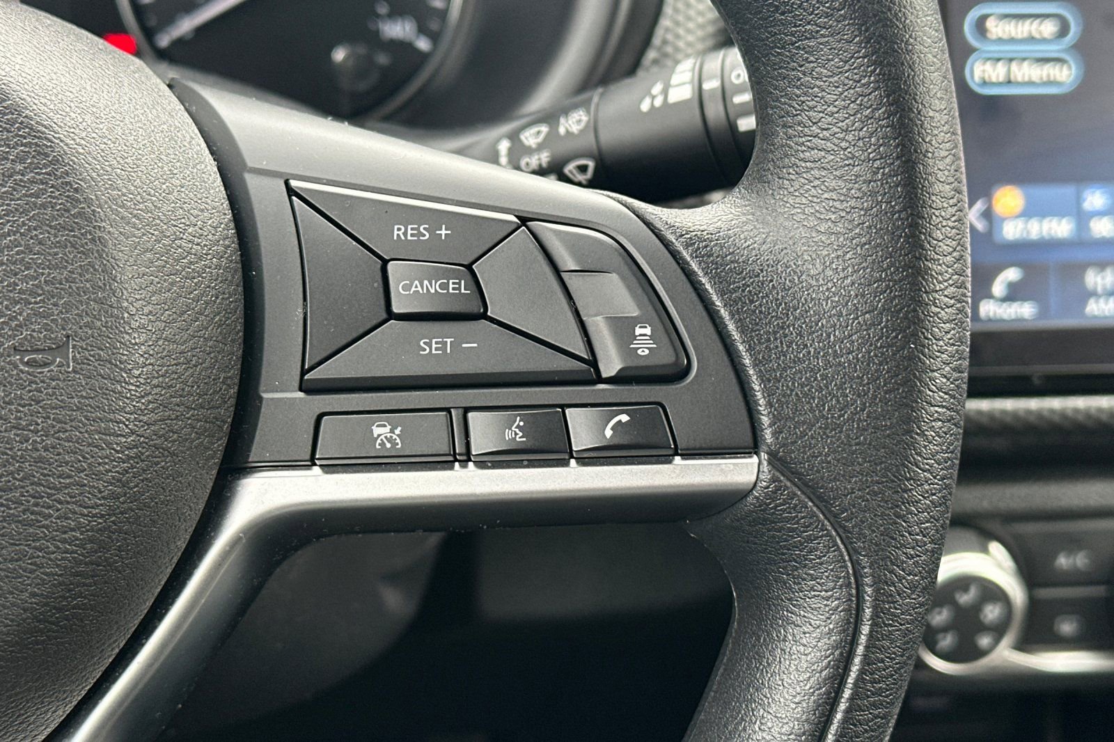 Used 2024 Nissan Kicks SV image 27