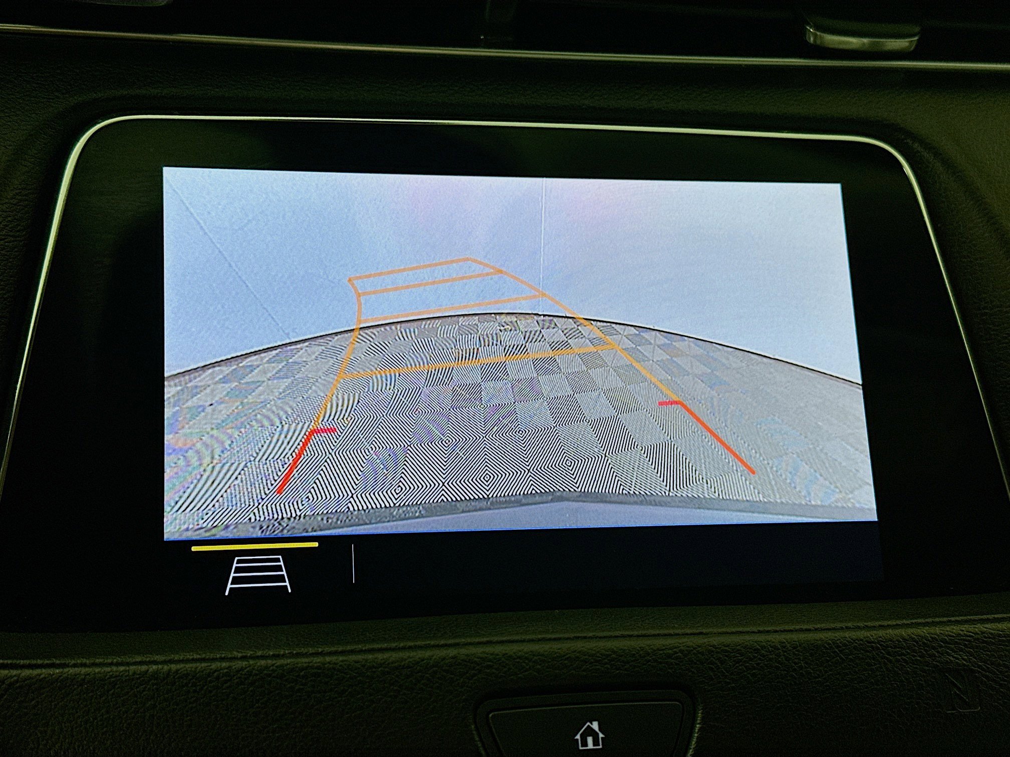 Used 2019 Cadillac XT4 Luxury w/ Cold Weather Package AWD/4WD image 14