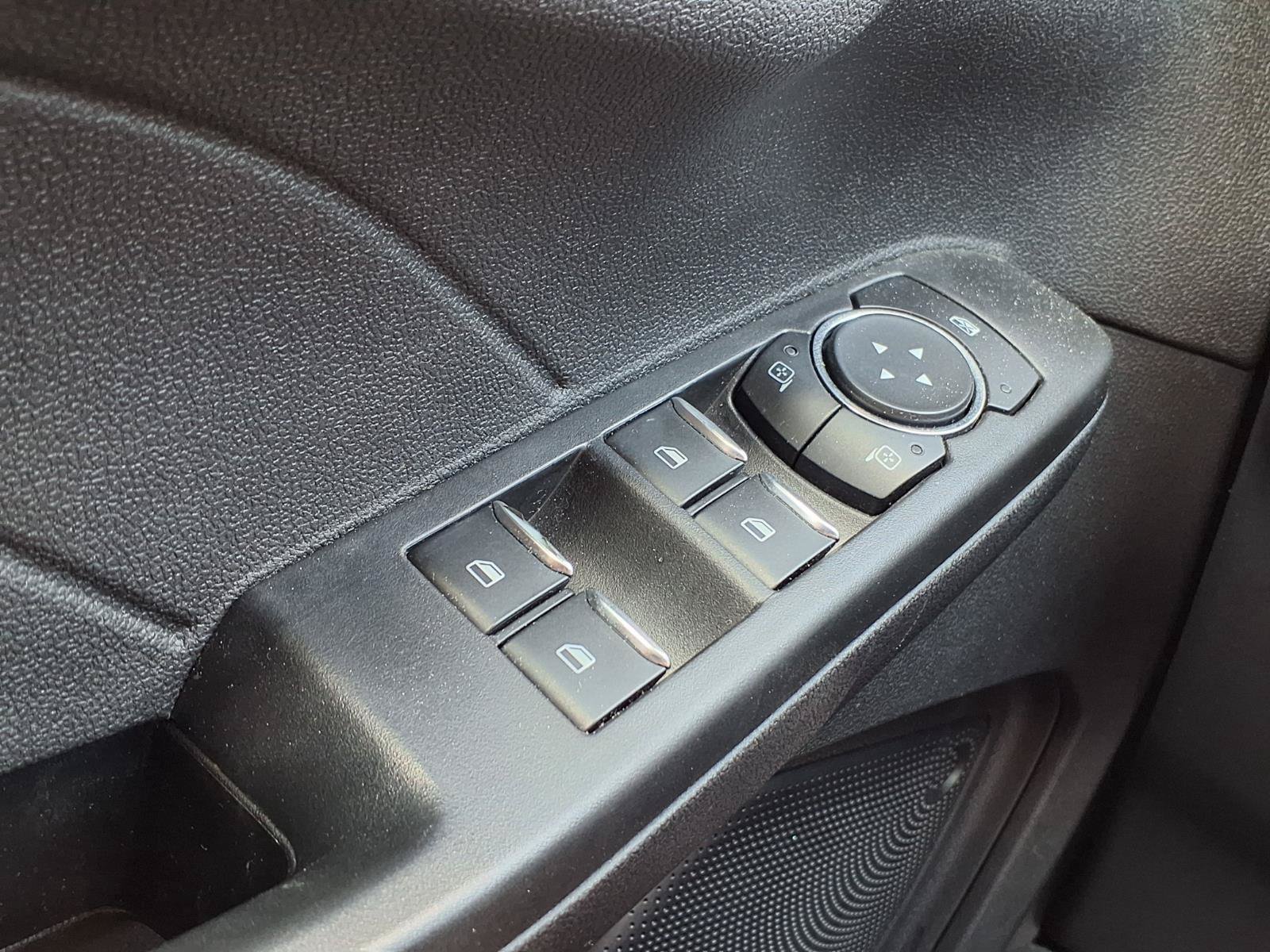 Used 2022 Ford Escape SE w/ SE Sport Appearance Package FWD image 20