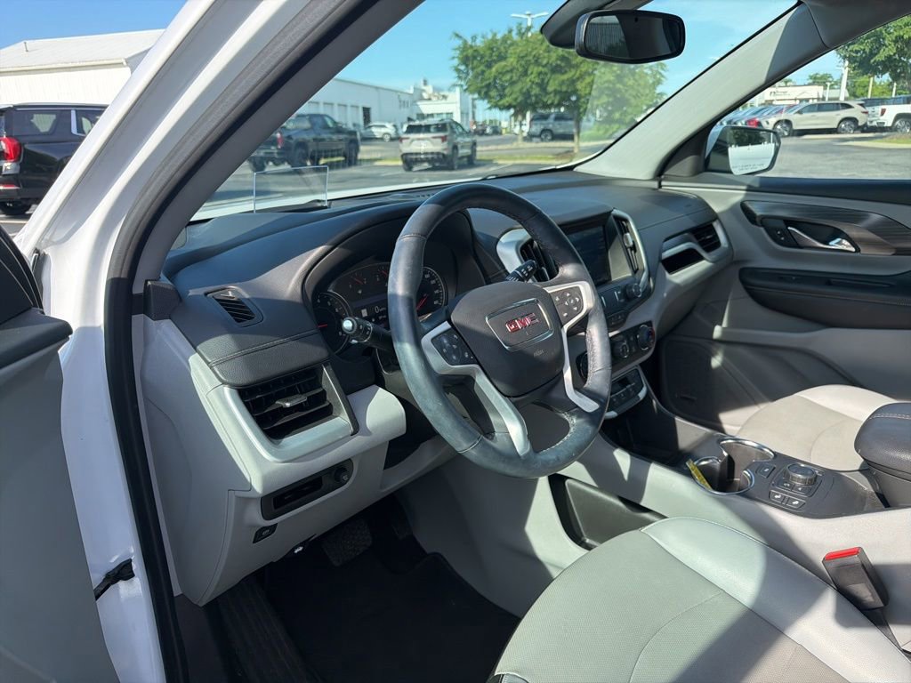 Used 2023 GMC Terrain SLT w/ Infotainment Package II AWD/4WD image 19