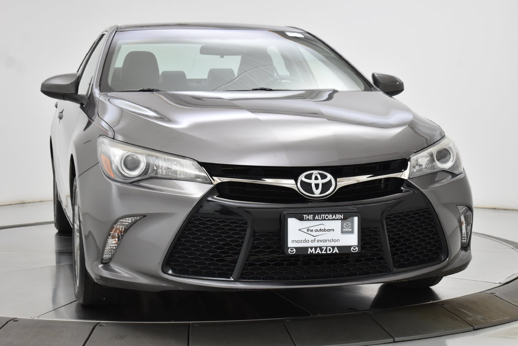 Used 2017 Toyota Camry SE FWD image 12