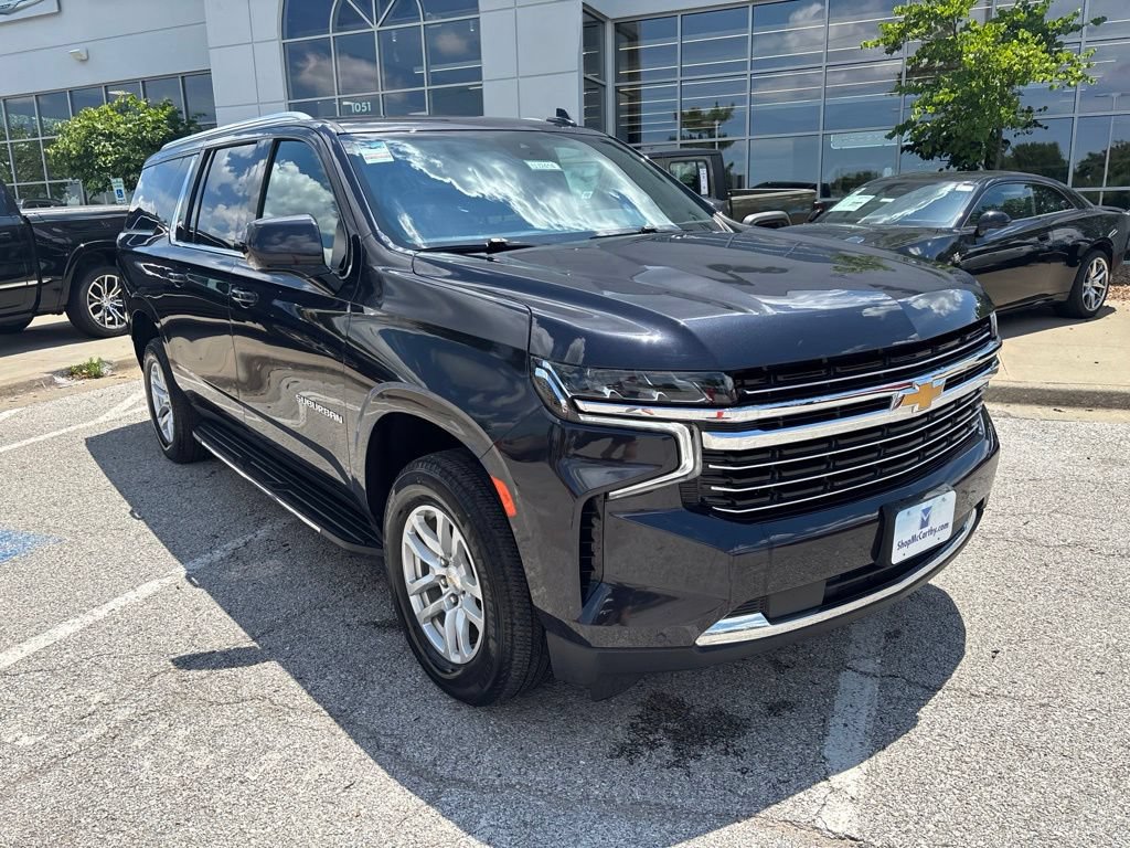 Used 2024 Chevrolet Suburban LT AWD/4WD image 7