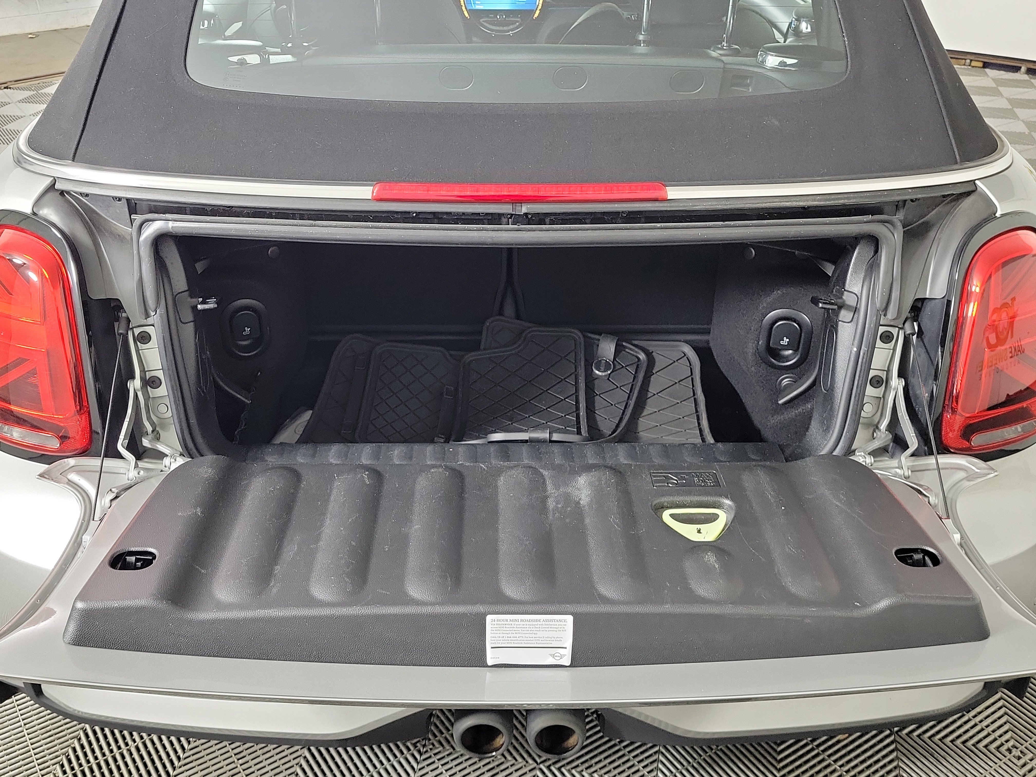 Used 2023 MINI Cooper S w/ Signature Upholstery Package image 25