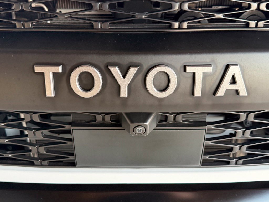 Used 2024 Toyota 4Runner TRD Pro AWD/4WD image 9