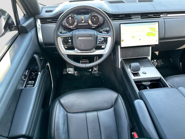 Used 2025 Land Rover Range Rover Long Wheelbase SE AWD/4WD image 23