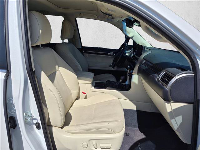 Used 2022 Lexus GX 460 Premium w/ Accessory Package AWD/4WD image 21