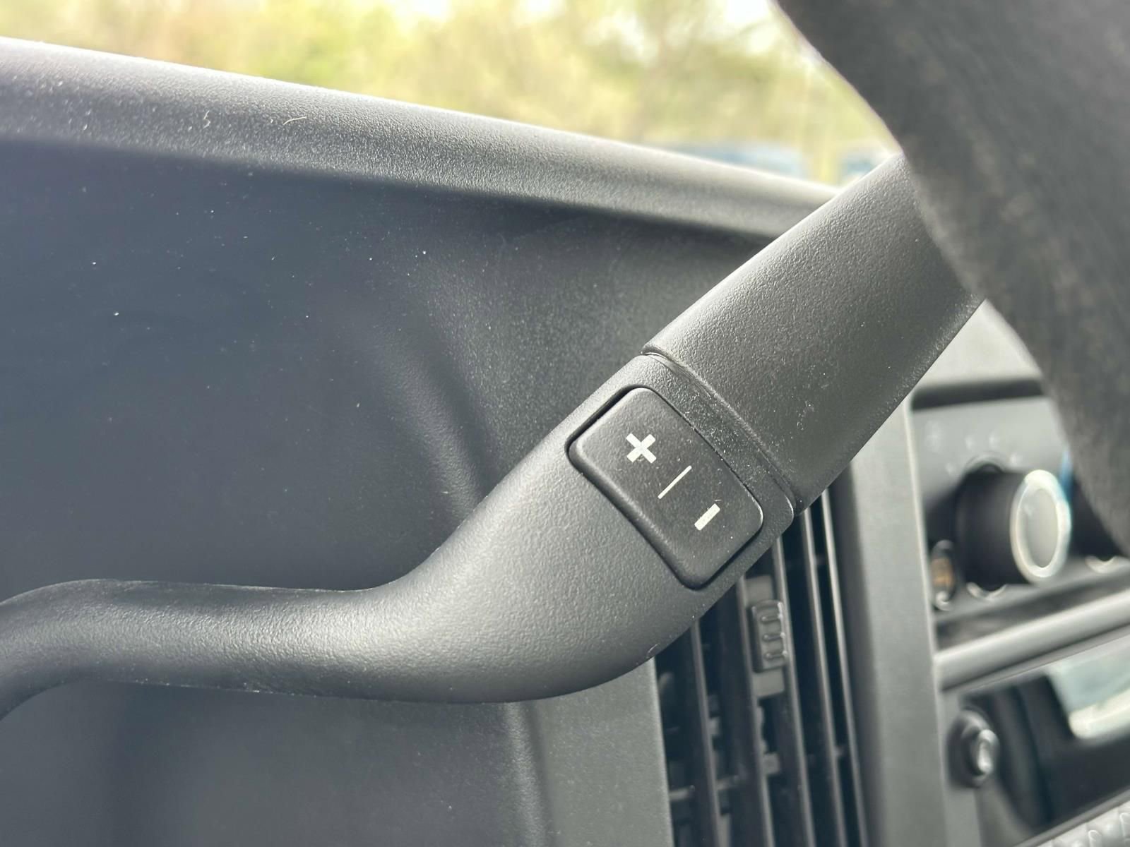 New 2025 Chevrolet Express 3500 RWD image 14