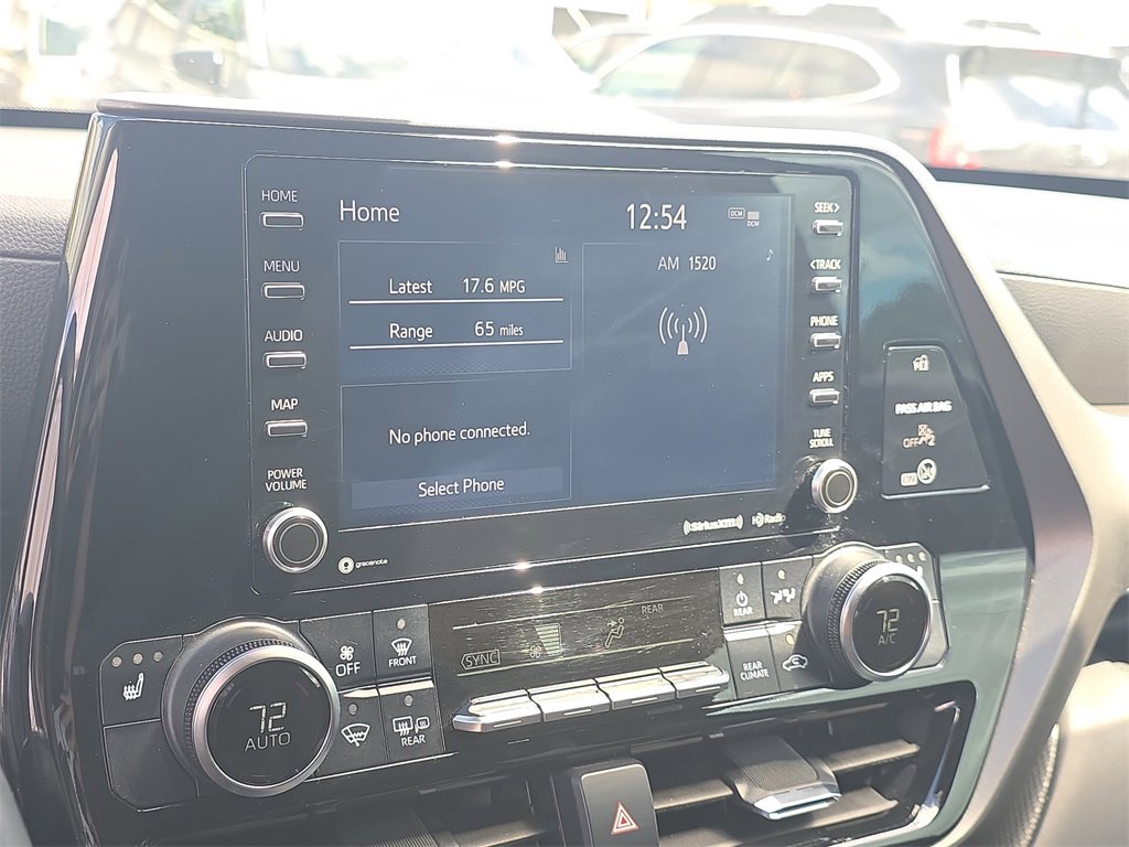 Used 2021 Toyota Highlander XLE image 23