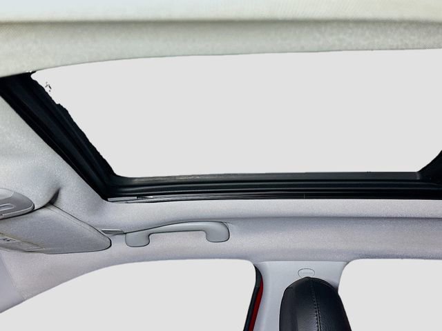 Used 2018 Jeep Compass Limited w/ Navigation Group image 31