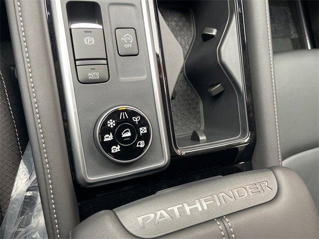 New 2025 Nissan Pathfinder SL image 20