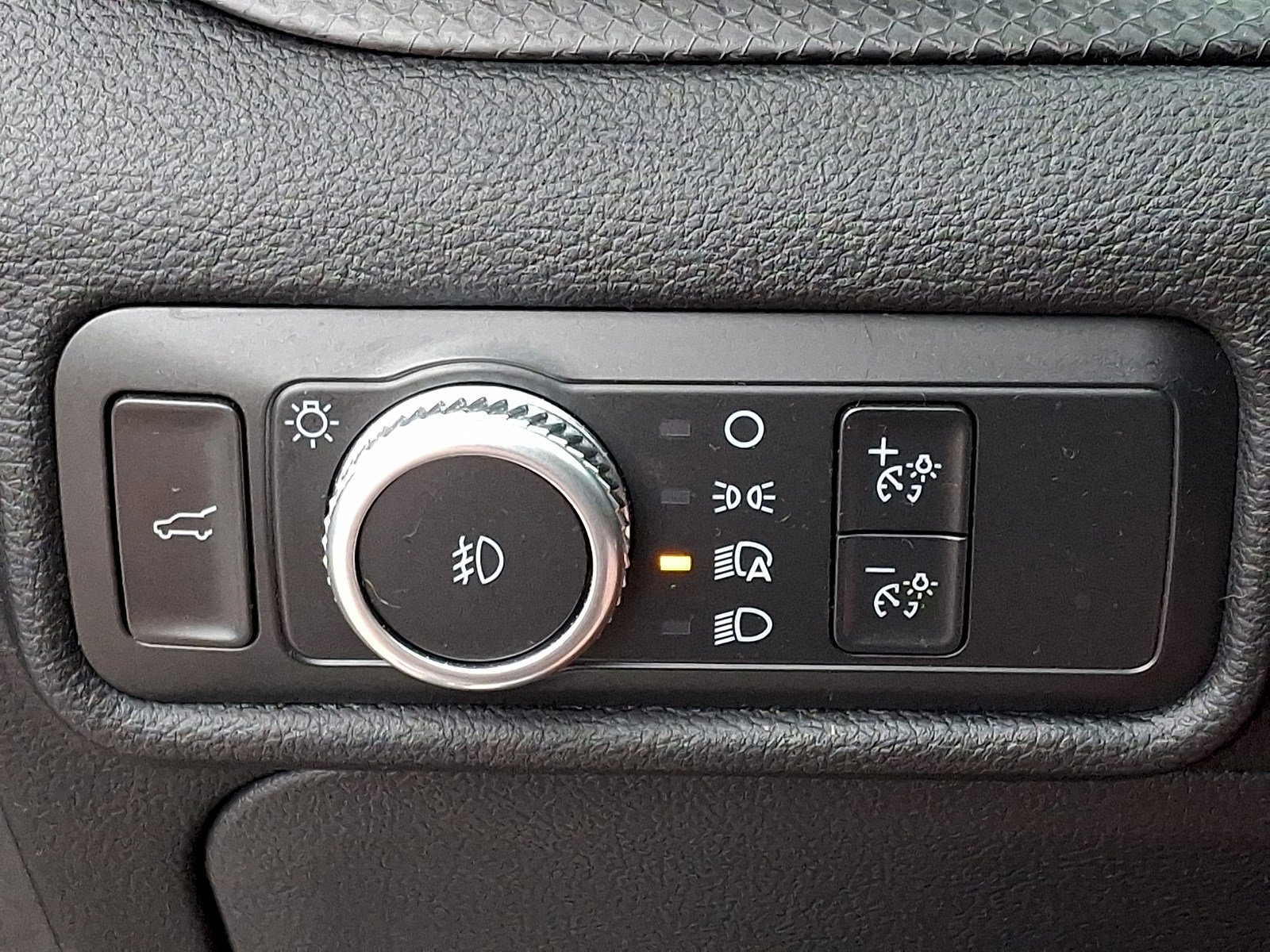 Certified 2021 Ford Explorer ST w/ Equipment Group 401A image 25